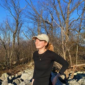 Meet your Posher, Kayla